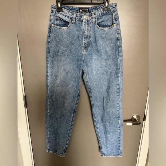 PrettyLittleThing Mom Jeans - Picture 3 of 6